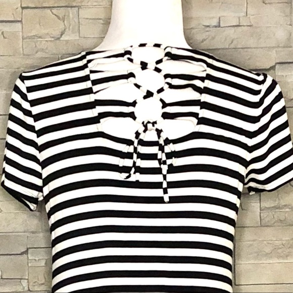 Black and white striped dress - Picture 5 of 5